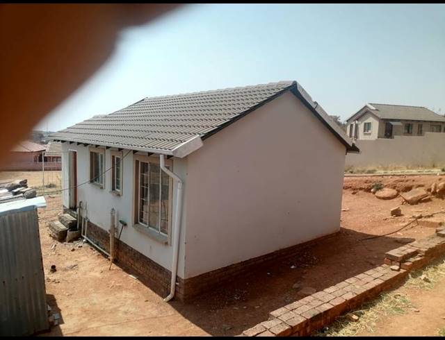 2 BEDROOM HOUSE FOR SALE IN SOSHANGUVE M